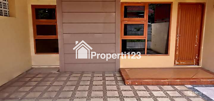 Rumah Baru Minimalis Modern 3 Kamar Tidur 2 Kamar Mandi Carport Lingkungan Nyaman Aman dan Tenang di Cisaranten Kulon Arcamanik Bandung - 2