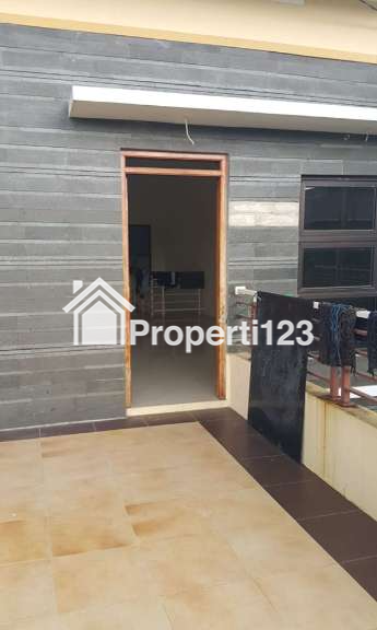 Rumah Baru Minimalis Modern 3 Kamar Tidur 2 Kamar Mandi Carport Lingkungan Nyaman Aman dan Tenang di Cisaranten Kulon Arcamanik Bandung - 7