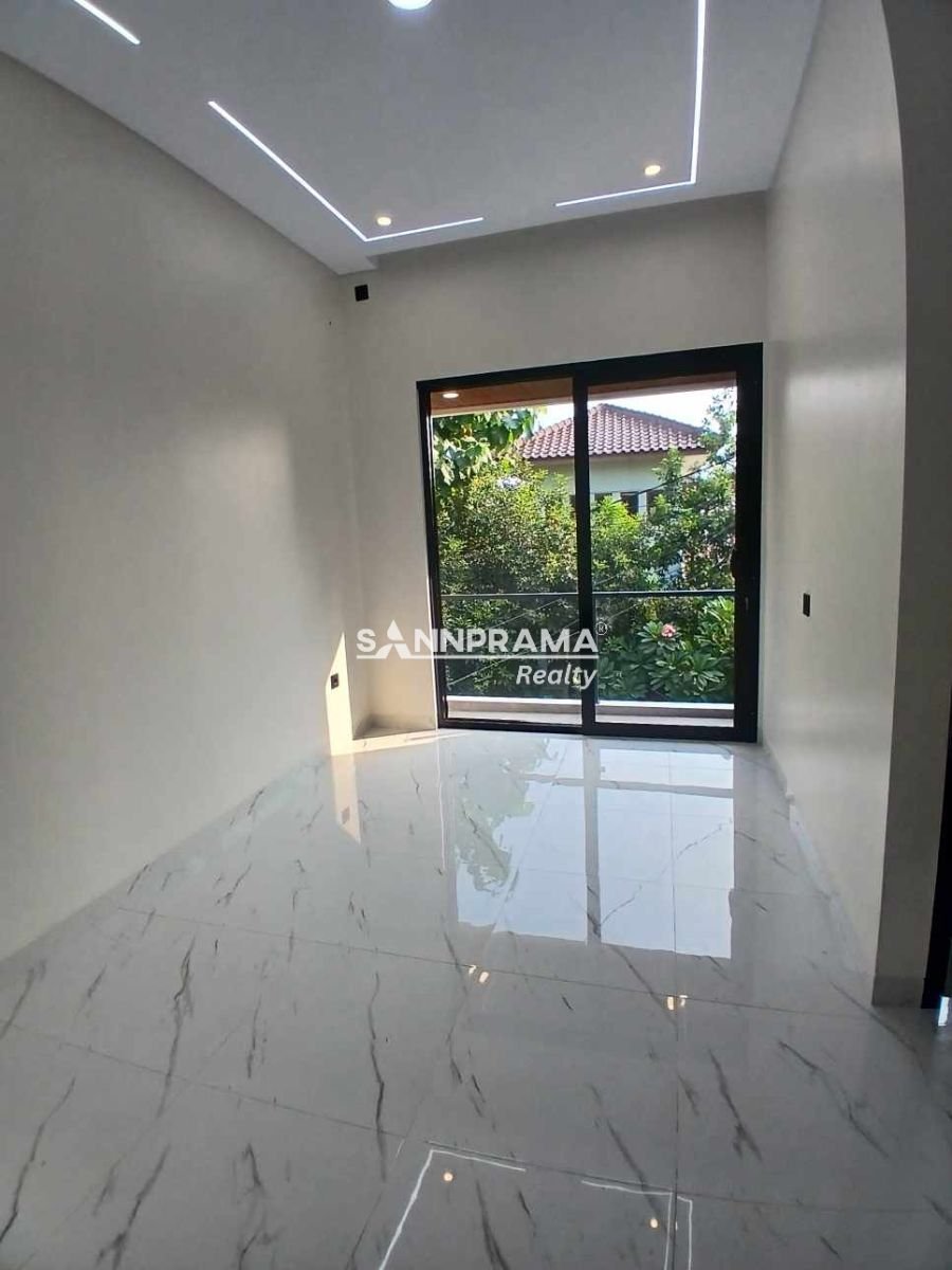 Rumah minimalis 2 lantai cuma 2 unit di Kav DKI Cipedak Jakarta Selatan - 25