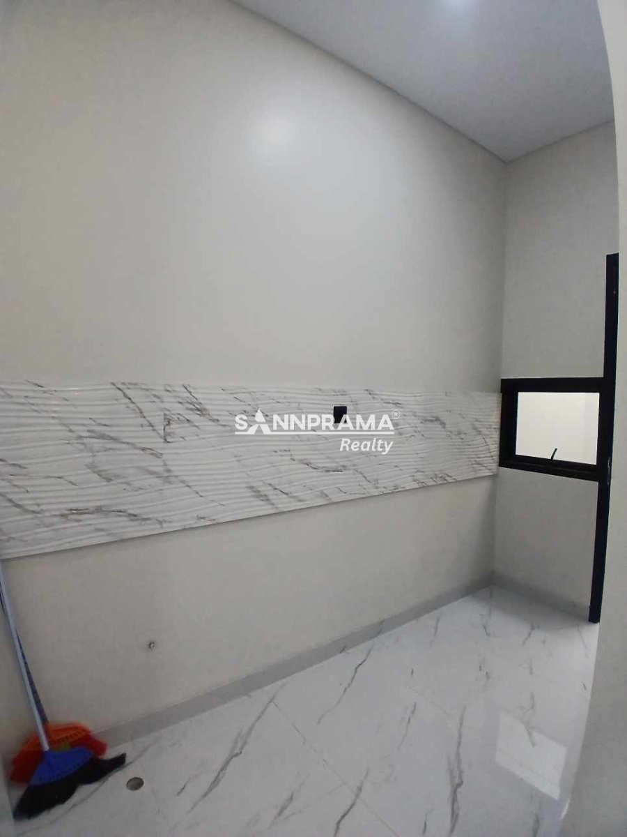 Rumah minimalis 2 lantai cuma 2 unit di Kav DKI Cipedak Jakarta Selatan - 17