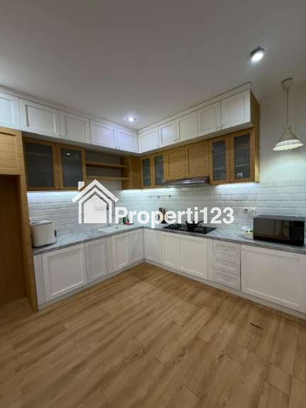 Rumah 3+1 BR, Tebet Timur Dalam. FULL FURNISHED! - 3