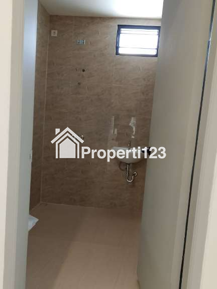 Dijual Rumah 2 Lantai Renovasi di Puspita Loka BSD - 15