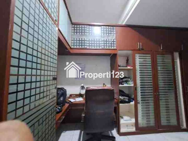Rumah second 2 lantai murah siap huni diperumahan bintaro Tangsel - 8