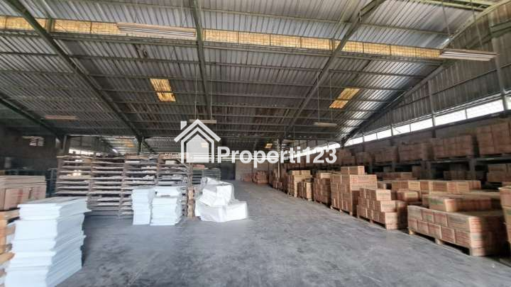 Gudang Pabrik Jalan Raya Setu Dekat Kawasan MM2100 Cibitung - 3