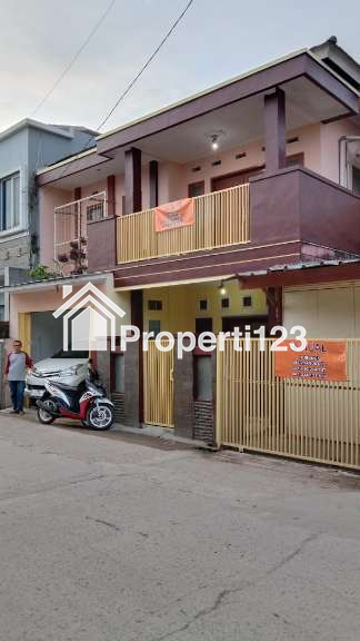 rumah 2 lantai pinggir jalan raya strategis buka usaharancakasiat rancamanyar - 3