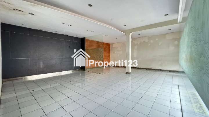 Ruko Strategis Pinggir Jalan Jenderal Sudirman Cocok Usaha/Kantor - 2