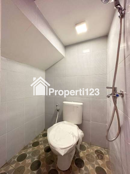 Rumah 2 lantai di Kalisari Pasar Rebo Jakarta Timur - 4