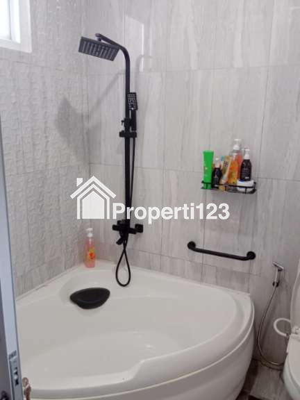 Rumah Siap Huni Cluster Heliconia Harapan Indah Bekasi - 11