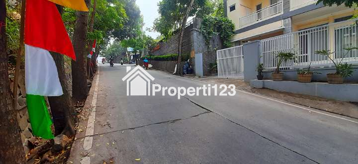 Tanah 600 m2 SHM Muka 20 Meter View Kota Bandung Lokasi Super Strategis di Jalan Pasir Impun Bandung - 9