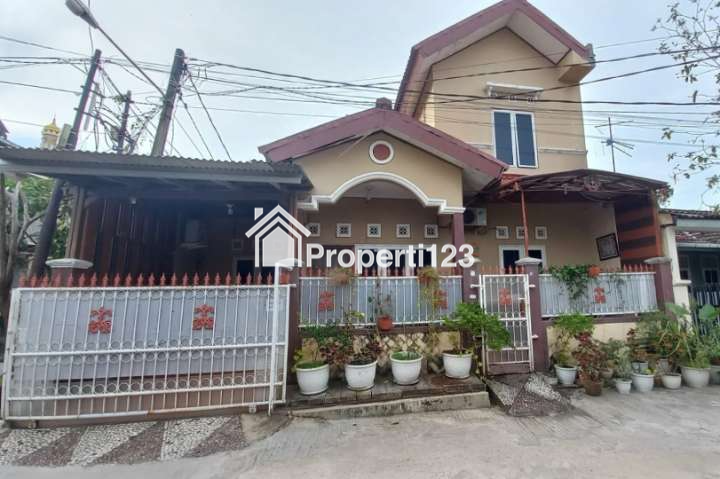 Rumah Hoek Siap Huni Kota Harapan Indah Bekasi - 1