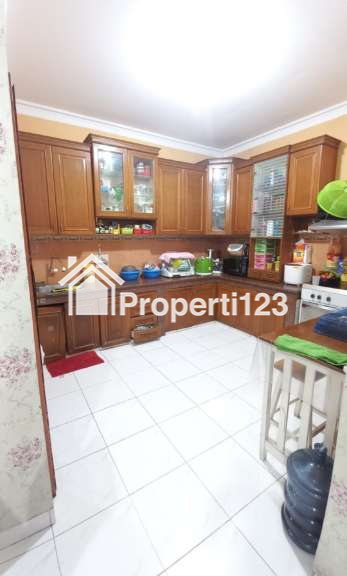 Rumah Hoek Siap Huni Kota Harapan Indah Bekasi - 5