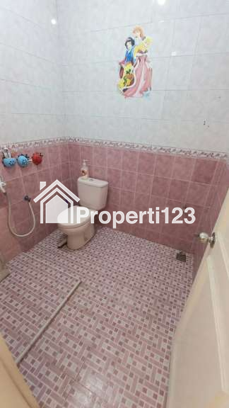 Rumah Hoek Siap Huni Kota Harapan Indah Bekasi - 8