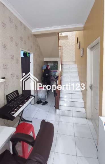 Rumah Hoek Siap Huni Kota Harapan Indah Bekasi - 6