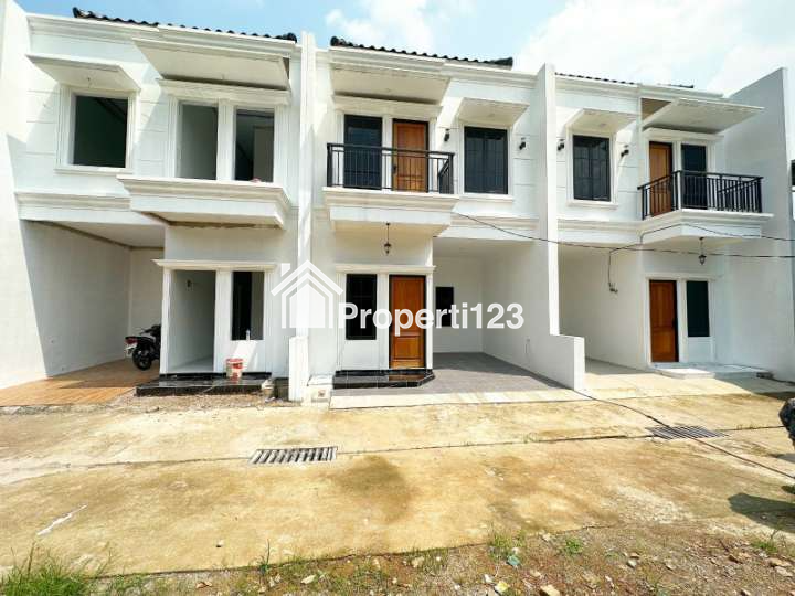 Rumah 2 Lantai Siap Huni di Cipayung Jakarta Timur dekat Mabes TNI - 2