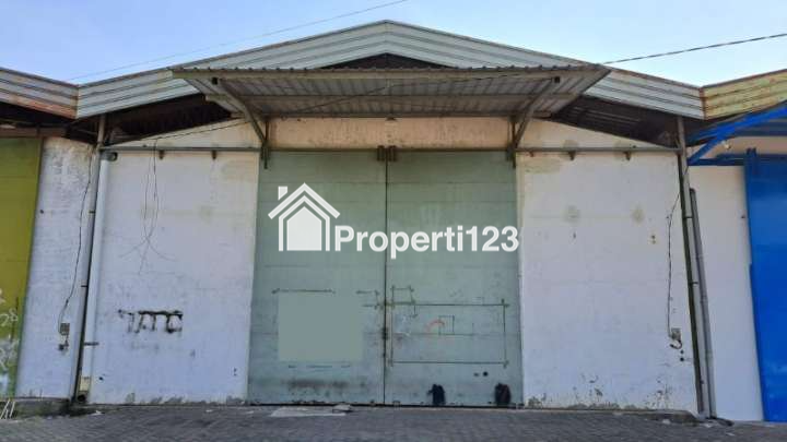 Gudang Margomulyo Permai Siap Pakai Harga Murah Blok Depan - 2