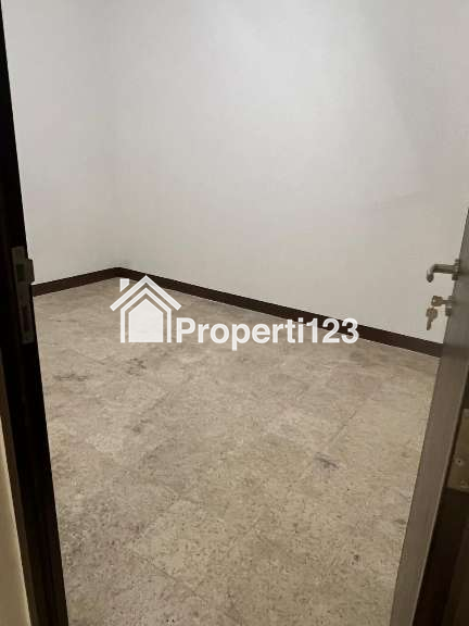 Dijual Rumah Kota Solo Lokasi Strategis Dekat TUGU LILIN di Jl. Kebangkitan - 9