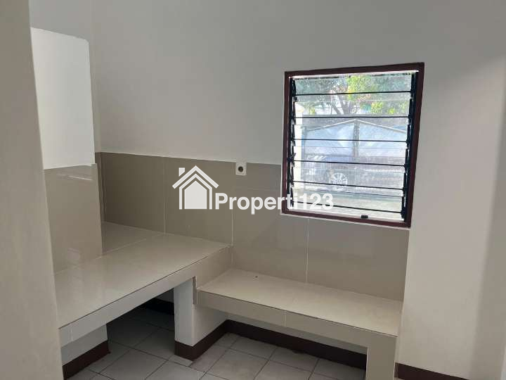 Dijual Rumah Kota Solo Lokasi Strategis Dekat TUGU LILIN di Jl. Kebangkitan - 5