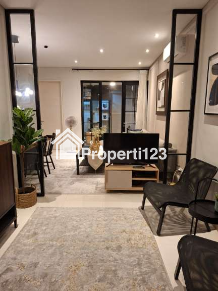 Full Furnished , Rumah Mewah Siap Huni Citraland CBD - 13