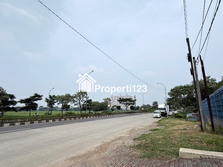 Dijual Gudang dan Bengkel Pinggir Jalan di Karawang Barat - 3