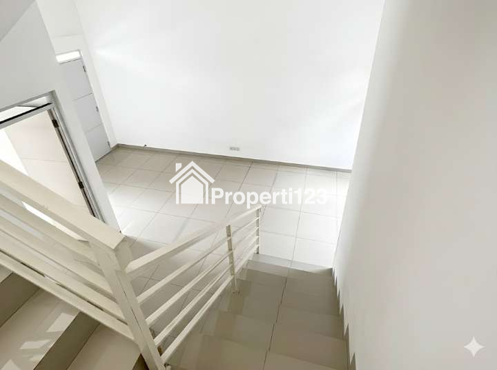 SIAPA CEPAT DIA DAPAT! RUMAH MEWAH 2 LANTAI KOPO MARGAHAYU – CLUSTER NATA BELOVA – 5 MENIT KE TOL KOPO! - 10