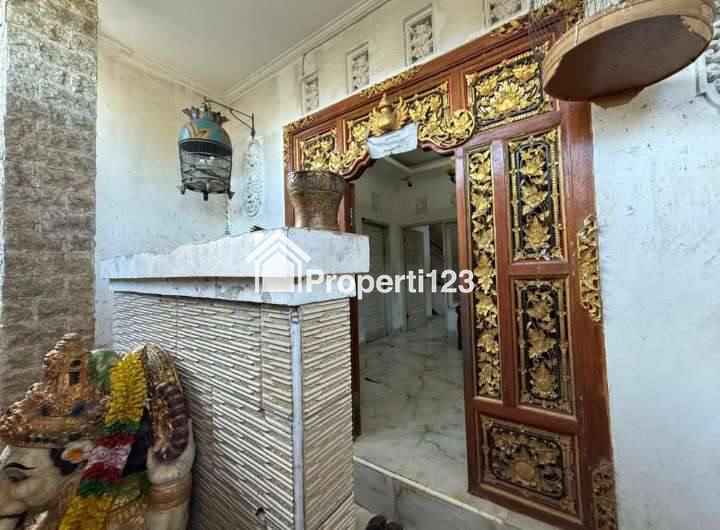 Rumah 5 Kamar Tidur Jl Tunjung Tutur Dkt A Yani Utara Peguyangan Denpasar Bali - 2