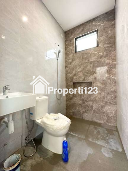Rumah 2 lantai termurah di kawasan premium Rawamangun Jakarta Timur - 4