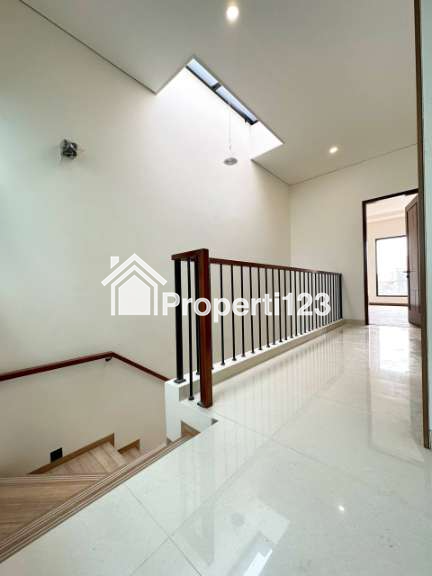 Rumah 2 lantai termurah di kawasan premium Rawamangun Jakarta Timur - 5