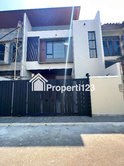Rumah tropical modern lokasi dekat Rawamangun Jakarta Timur - 2