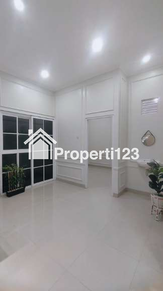 Rumah siap huni dengan lokasi strategis di Griyaloka BSD Tangsel - 5