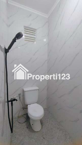 Rumah siap huni dengan lokasi strategis di Griyaloka BSD Tangsel - 13