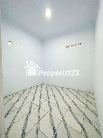 Rumah murah siap huni di Jatiwaringin Pondok Gede Bekasi - 8