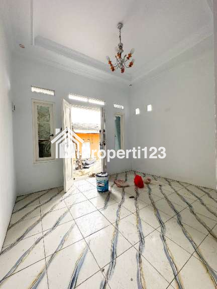 Rumah murah siap huni di Jatiwaringin Pondok Gede Bekasi - 4