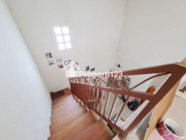 Rumah secondary nyaman bebas banjir di Ceger Cipayung Jakarta Timur - 4