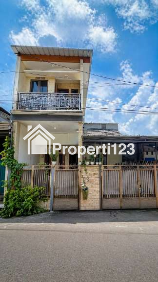 Rumah secondary nyaman bebas banjir di Ceger Cipayung Jakarta Timur - 3