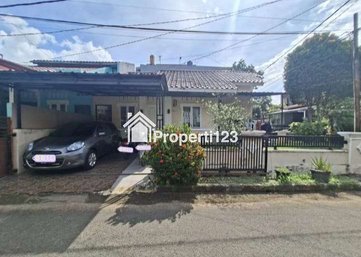 Rumah hook terawat dalam cluster di Bella Casa Residence Depok - 1