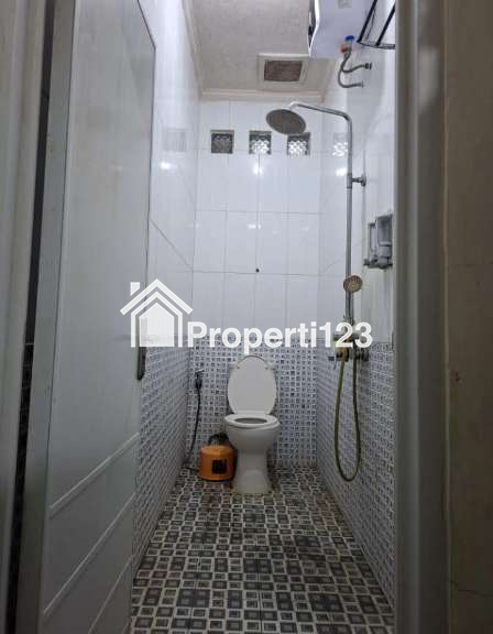 Rumah hook terawat dalam cluster di Bella Casa Residence Depok - 7