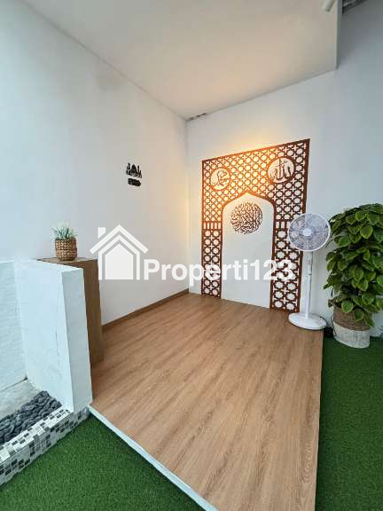 Disewakan rumah 2 lantai Full Furnished Dekat UMS - 5