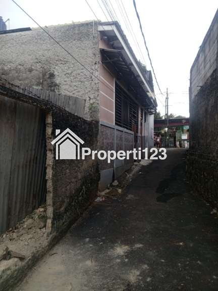Rumah murah di Jagakarsa Jakarta Selatan akses mudah lokasi strategis - 4