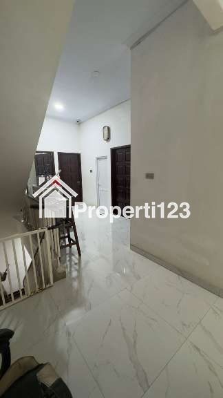 Jual Rumah Kebon Jeruk - 11