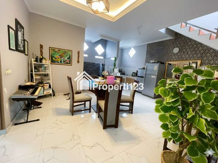 BU BANGET! RUMAH BARU RENOVASI 2M DI SAYAP SRIWIJAYA BANDUNG - HOOK & MEWAH! SIAPA CEPAT DIA DAPAT! - 7