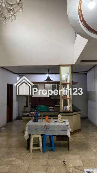 DIJUAL!!! Rumah di Kemang Pratama, Bekasi – Hunian Nyaman, Lokasi Bisnis Cemerlang - 4
