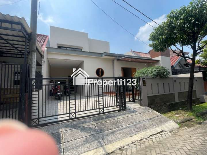 Over Kredit Rumah Full Renovasi dan Furnished - 1