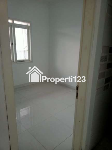 Rumah Baru Minimalis Modern 3 Kamar Tidur 2 Kamar Mandi Carport Lingkungan Nyaman Aman dan Tenang di Cisaranten Kulon Arcamanik Bandung - 4