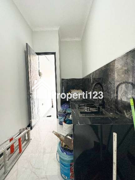 Rumah baru nyaman siap huni di Cibubur Ciracas Jakarta Timur - 6