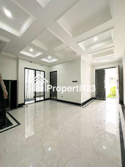 Rumah baru nyaman siap huni di Cibubur Ciracas Jakarta Timur - 5