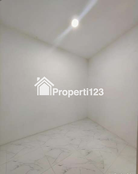 Rumah Secondary Siap Huni Di Duren Sawit Jaktim - 5