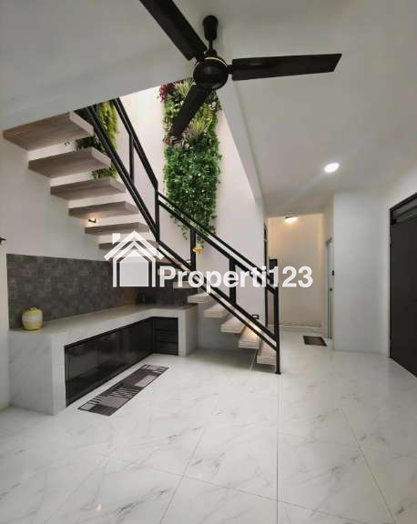 Rumah Secondary Siap Huni Di Duren Sawit Jaktim - 4