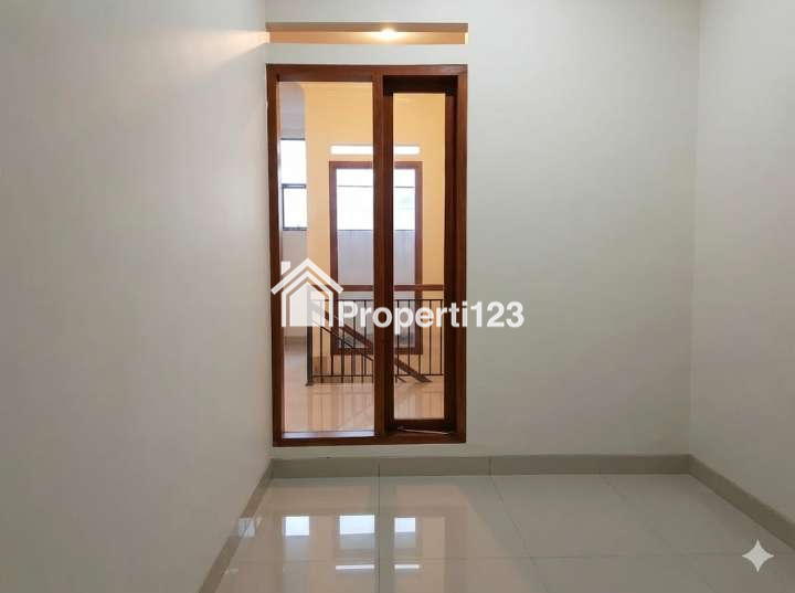 [CUMA 1 UNIT] RUMAH MEWAH 2 LANTAI BUAHBATU BANDUNG – SIAP HUNI & TERMURAH DI KELASNYA! - 2