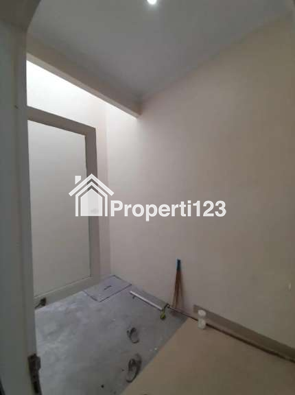 Rumah second 2 lantai murah siap huni dijagakarsa Jaksel - 4