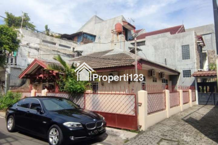 Rumah Rapi Siap Huni Jalan Cempaka Putih Tengah Jakarta Pusat - 1